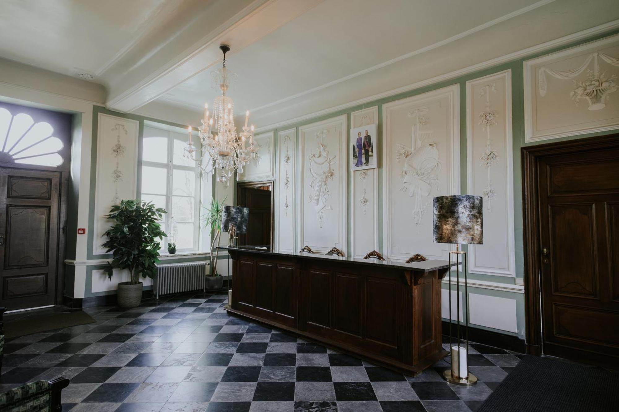 Chateau De Looz Экстерьер фото